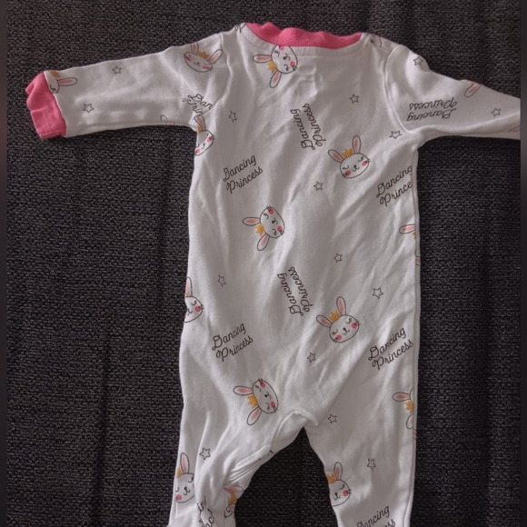 Cute 0-3M Sleeper Set. - Picture 15 of 15